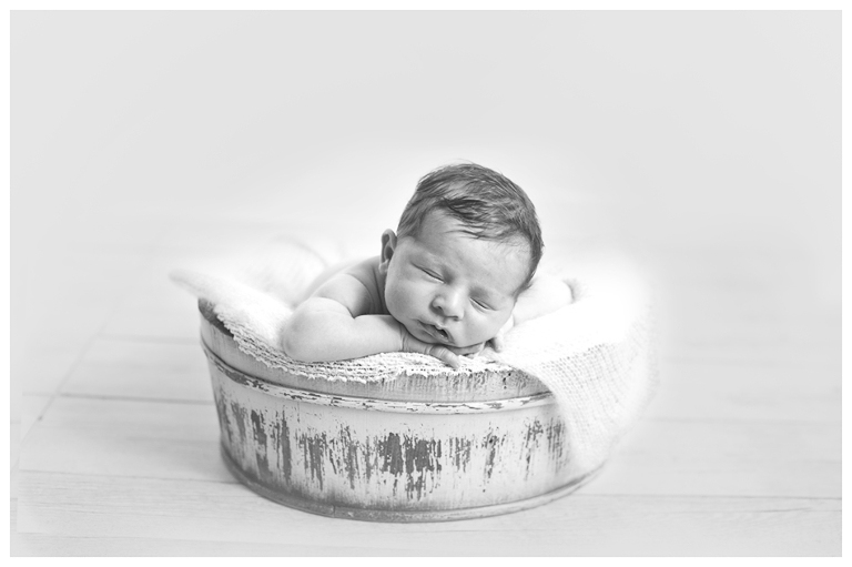 Fotografo neonato Milano Varese Como Monza Vovara Lugano